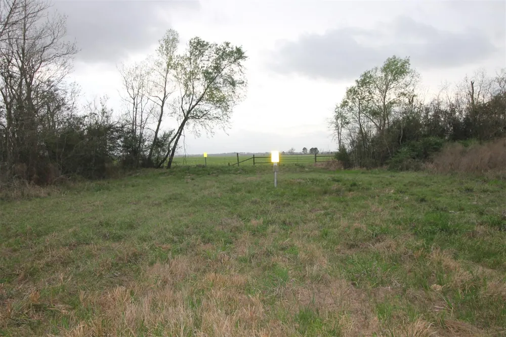 43 County Road 2355 Liberty, TX 77575