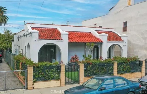 1213 W 24th