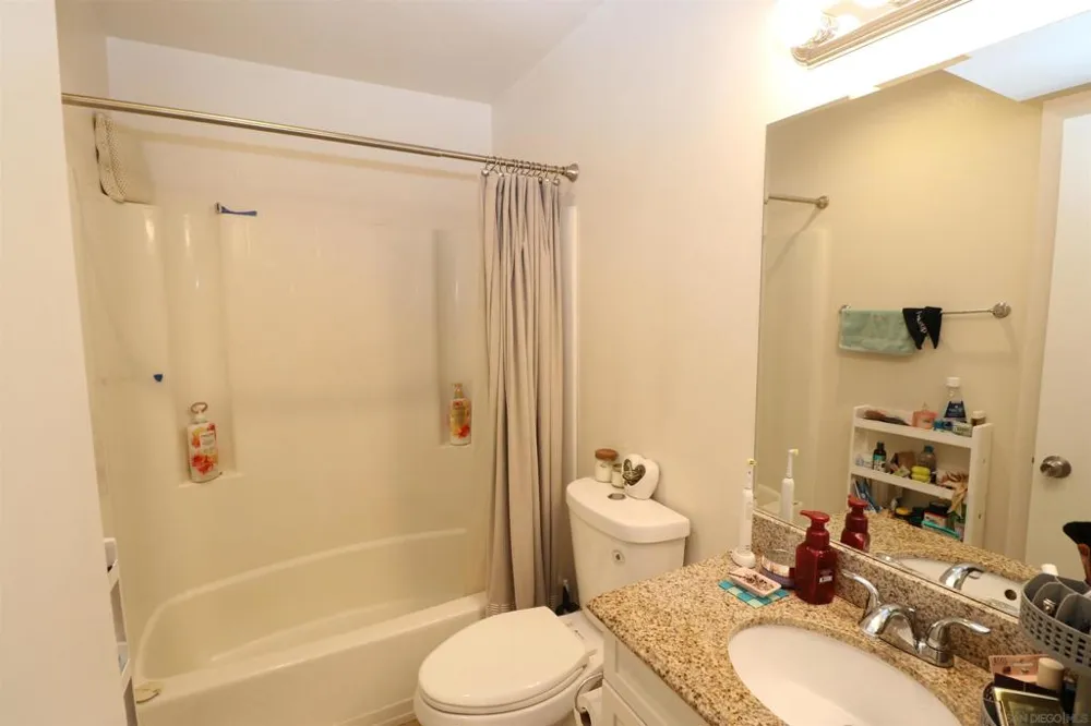 5700 Baltimore Dr #178 La Mesa, CA 91942