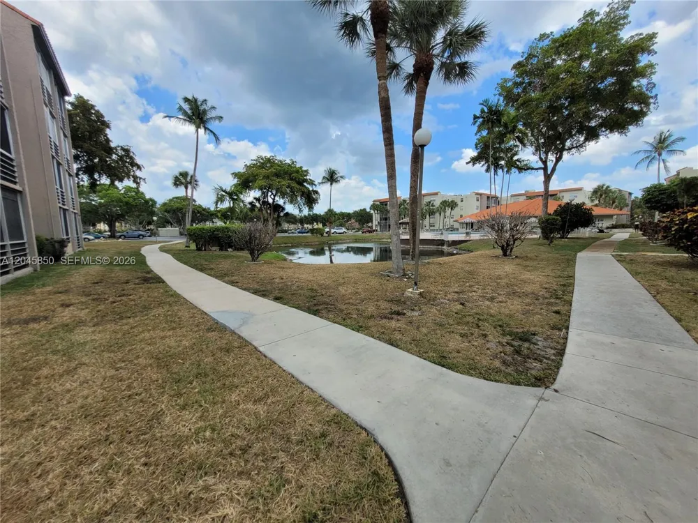 1800 Lauderdale Ave #1210 North Lauderdale, FL 33068
