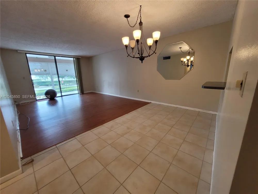 1800 Lauderdale Ave #1210 North Lauderdale, FL 33068
