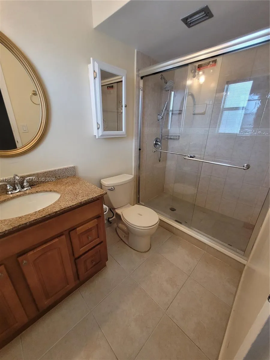1800 Lauderdale Ave #1210 North Lauderdale, FL 33068