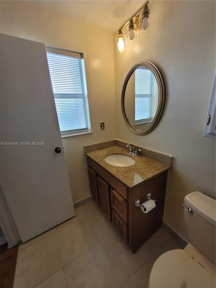 1800 Lauderdale Ave #1210 North Lauderdale, FL 33068