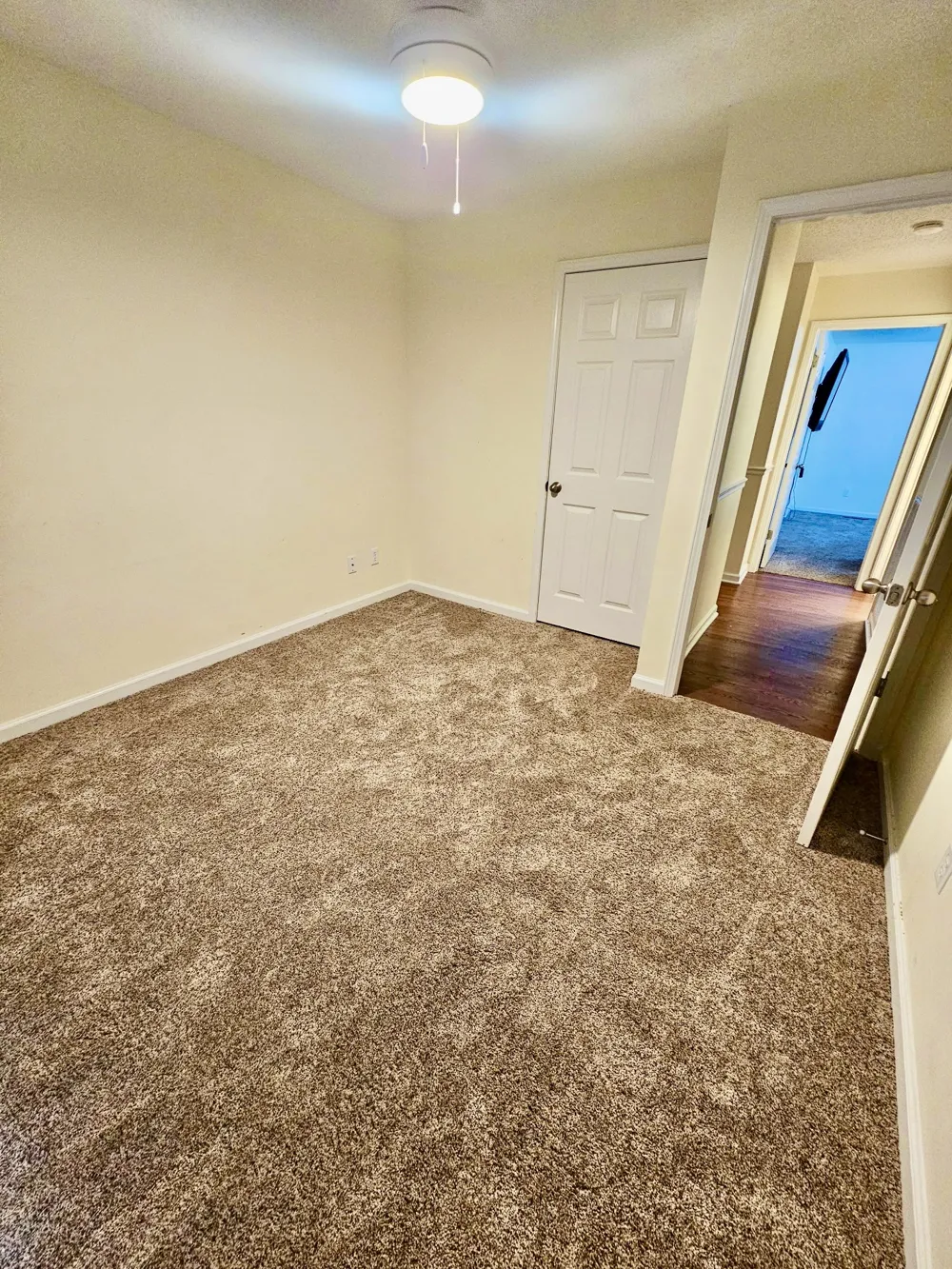 208 Greenwood Dr Paris, TN 38242