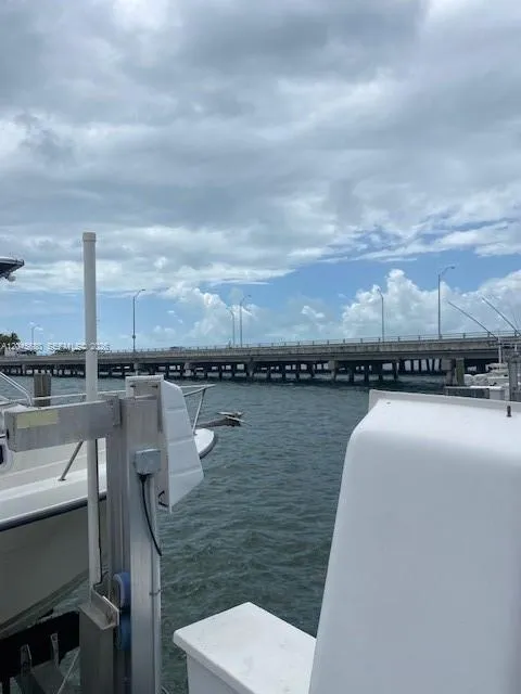 150 SE 25th Rd Slip # 7 Miami, FL 33129