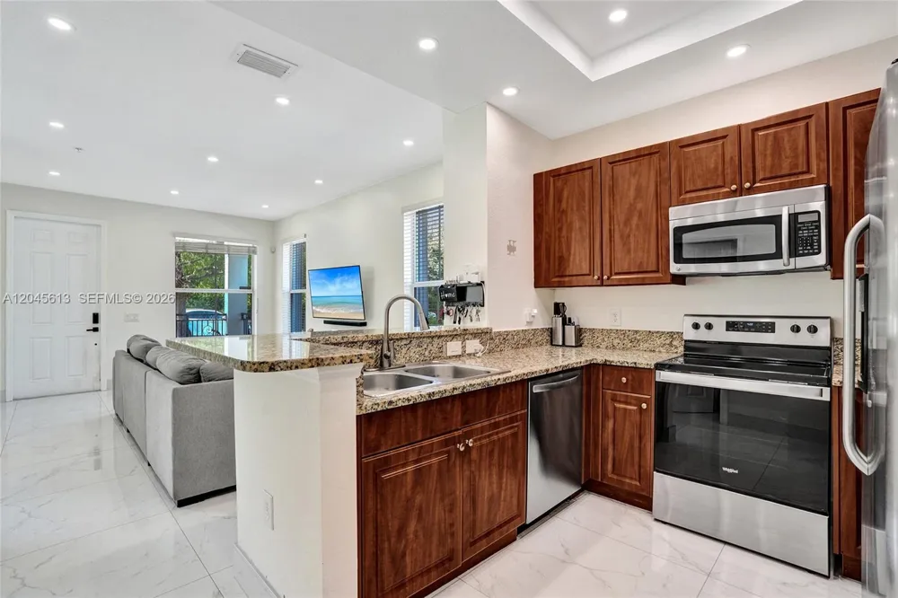 4760 Mimosa Pl #1001 Coconut Creek, FL 33073