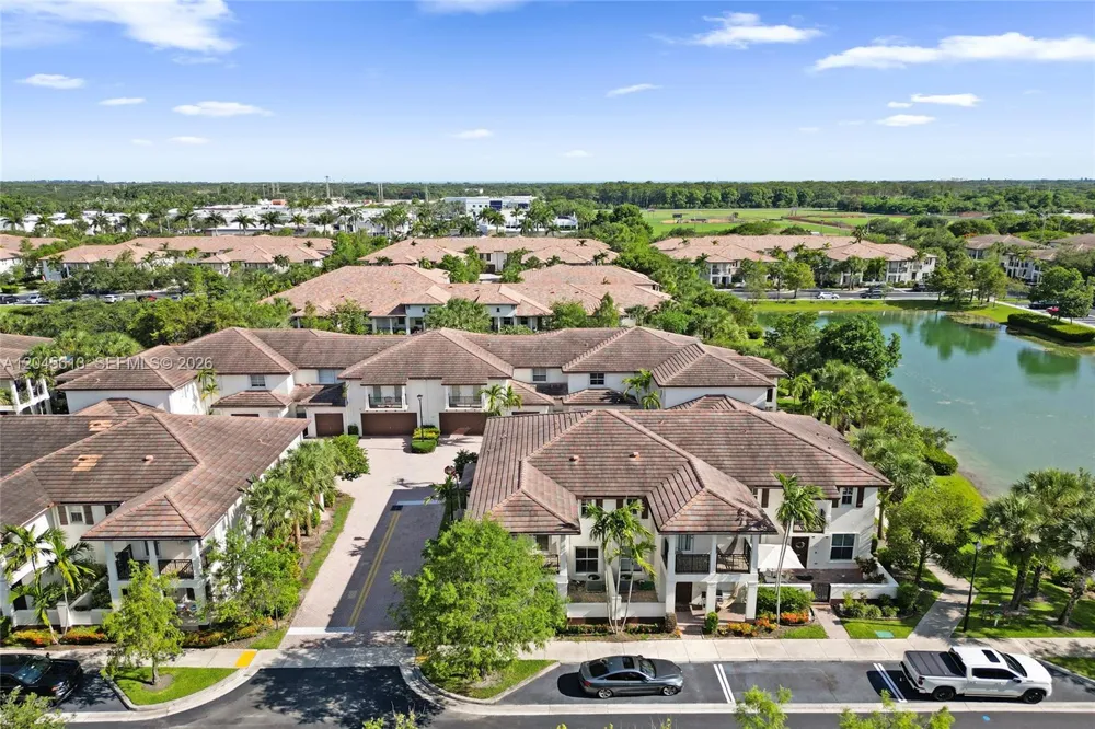 4760 Mimosa Pl #1001 Coconut Creek, FL 33073