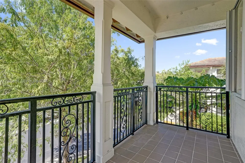 4760 Mimosa Pl #1001 Coconut Creek, FL 33073