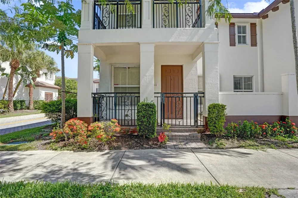4760 Mimosa Pl #1001 Coconut Creek, FL 33073