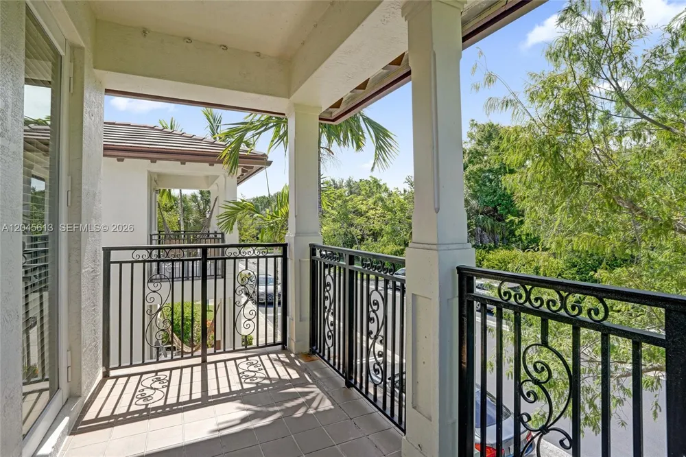 4760 Mimosa Pl #1001 Coconut Creek, FL 33073