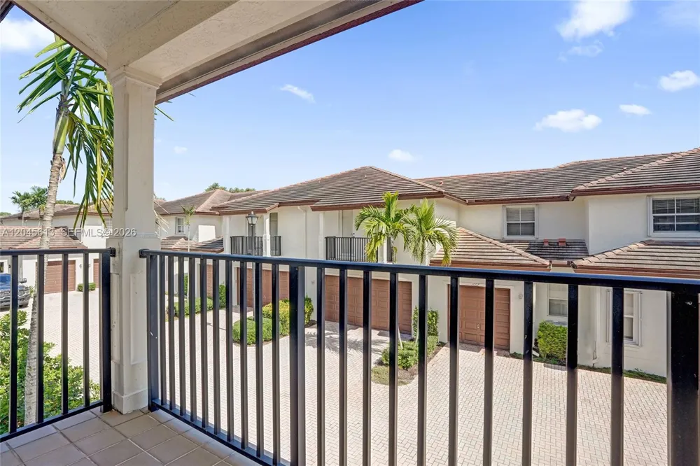 4760 Mimosa Pl #1001 Coconut Creek, FL 33073