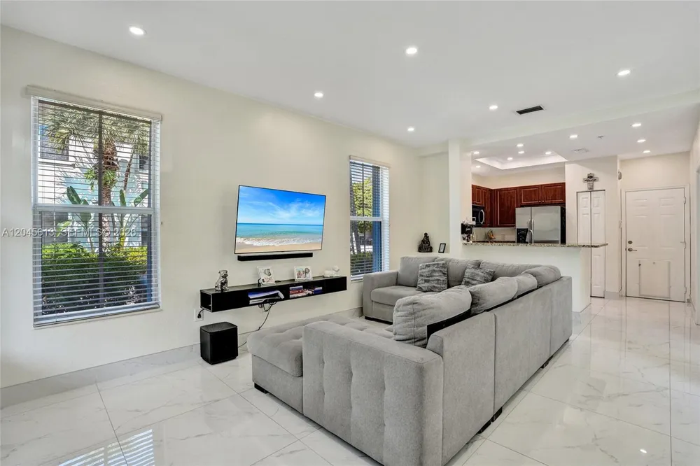4760 Mimosa Pl #1001 Coconut Creek, FL 33073