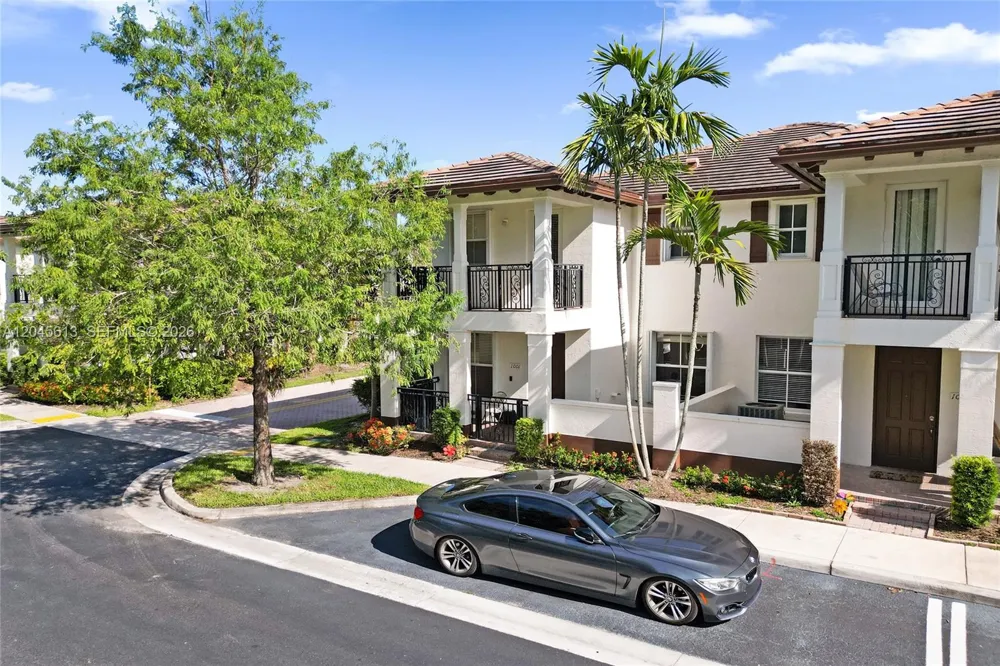 4760 Mimosa Pl #1001 Coconut Creek, FL 33073