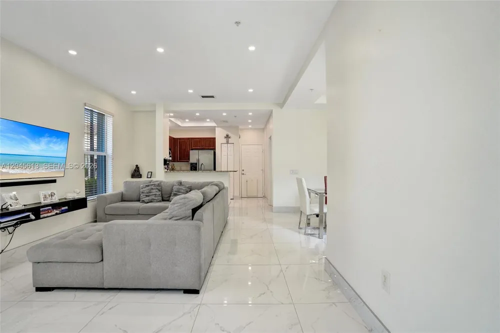 4760 Mimosa Pl #1001 Coconut Creek, FL 33073