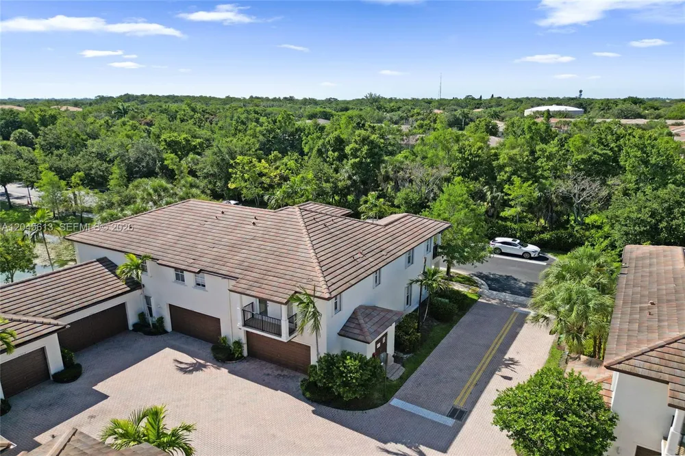 4760 Mimosa Pl #1001 Coconut Creek, FL 33073