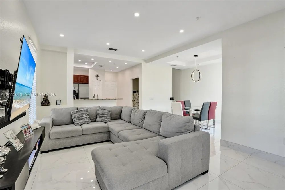 4760 Mimosa Pl #1001 Coconut Creek, FL 33073