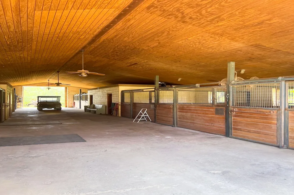 1364 N Walnut Springs Drive Johnson City, TX 78636