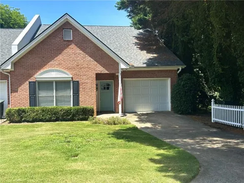 67 Green Hill Place