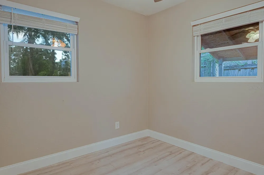 5135 NEWTON AVENUE S Gulfport, FL 33707