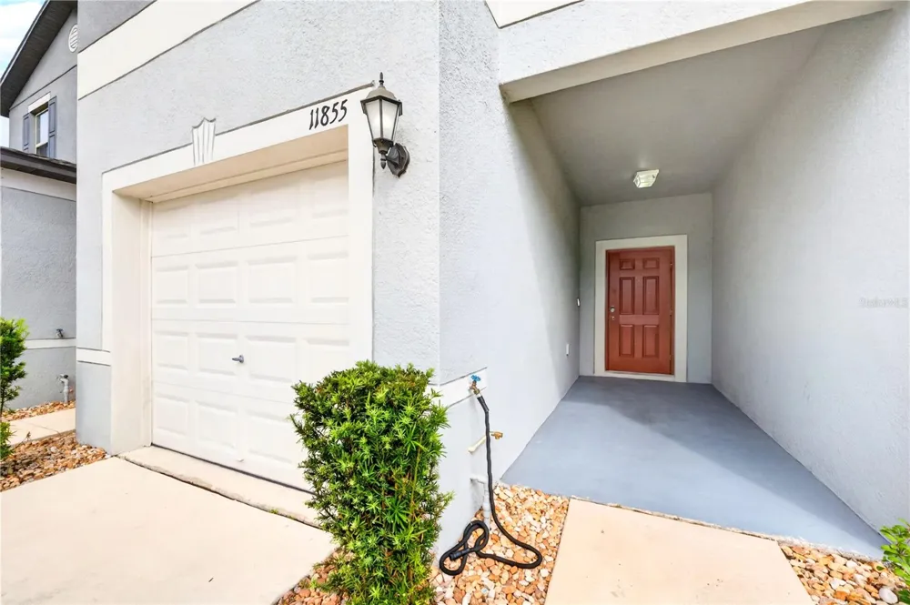 11855 DUMAINE VALLEY ROAD Riverview, FL 33579