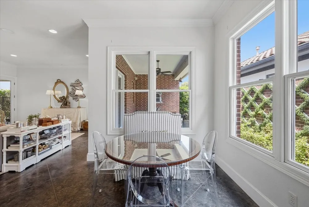 628 Deloache Street Westworth Village, TX 76114