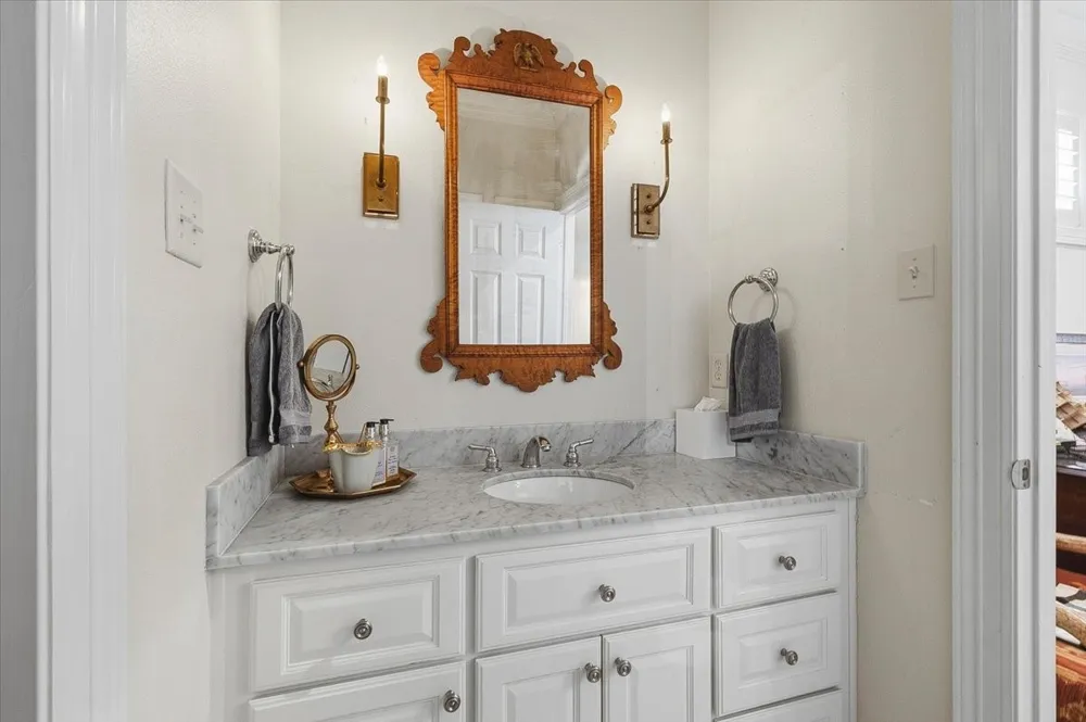 628 Deloache Street Westworth Village, TX 76114