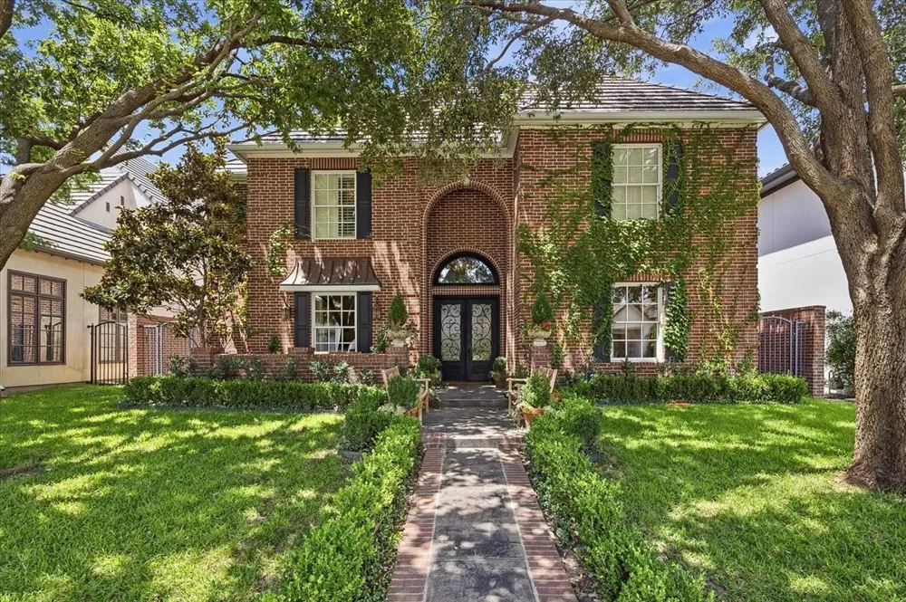 628 Deloache Street Westworth Village, TX 76114