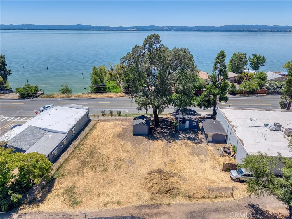 6304 Highway 20 E Lucerne, CA 95458