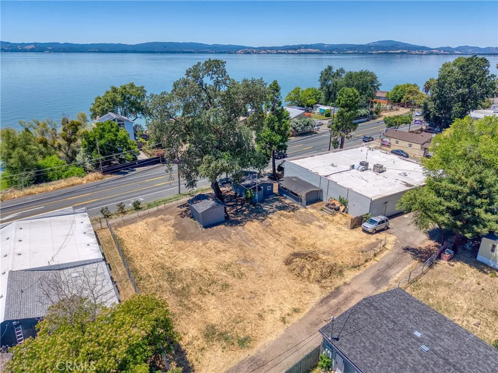 6304 Highway 20 E Lucerne, CA 95458