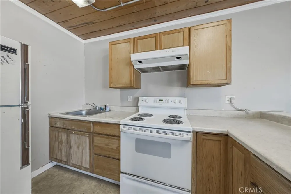 6304 Highway 20 E Lucerne, CA 95458