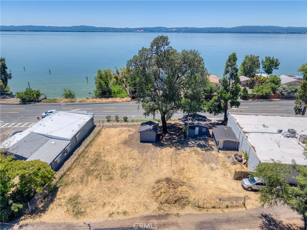 6304 Highway 20 E Lucerne, CA 95458