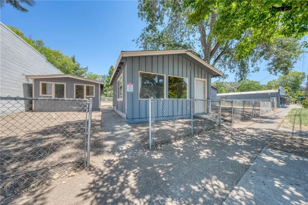 6304 Highway 20 E Lucerne, CA 95458