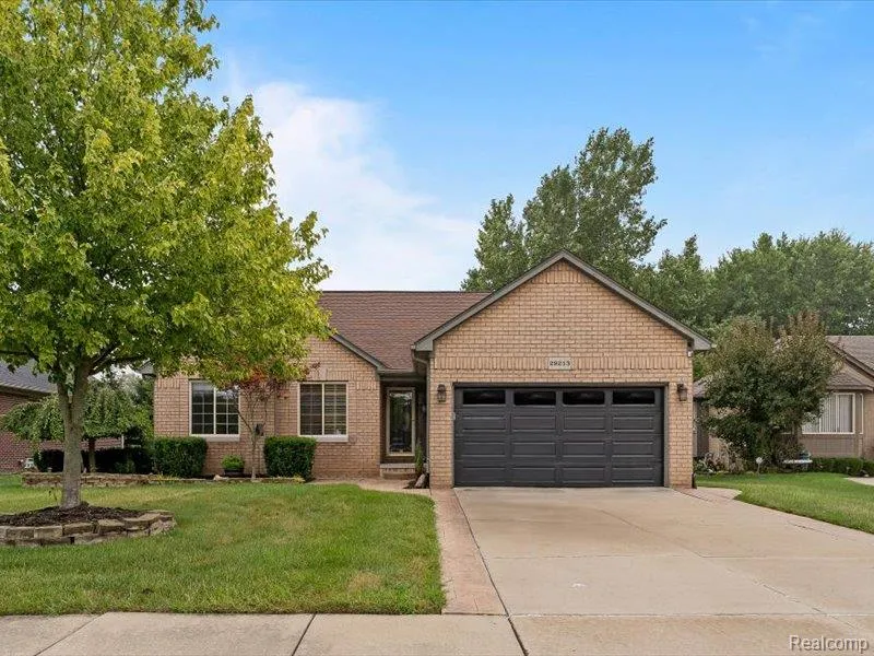 29213 Rachid Lane Chesterfield Township, MI 48047