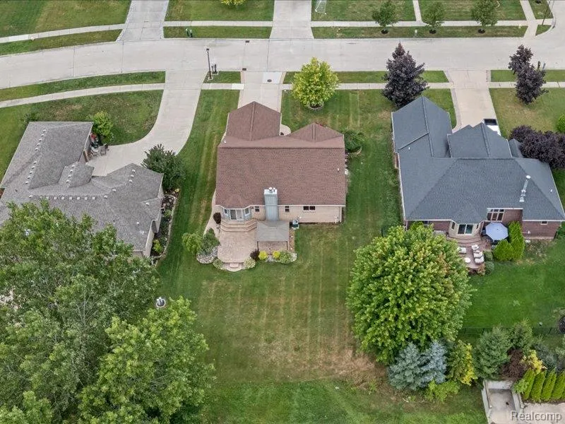29213 Rachid Lane Chesterfield Township, MI 48047
