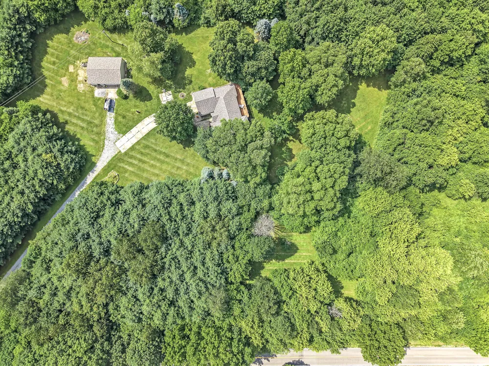 12033 Shavehead Porter Township, MI 49061