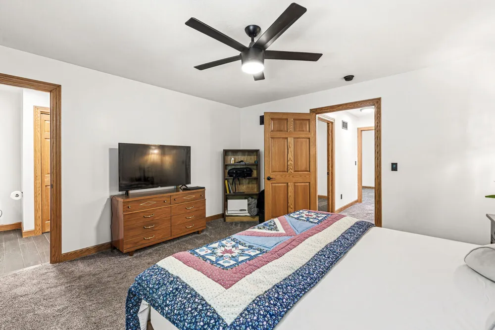 12033 Shavehead Porter Township, MI 49061