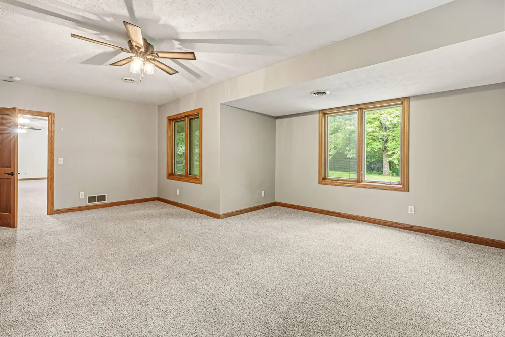 12033 Shavehead Porter Township, MI 49061