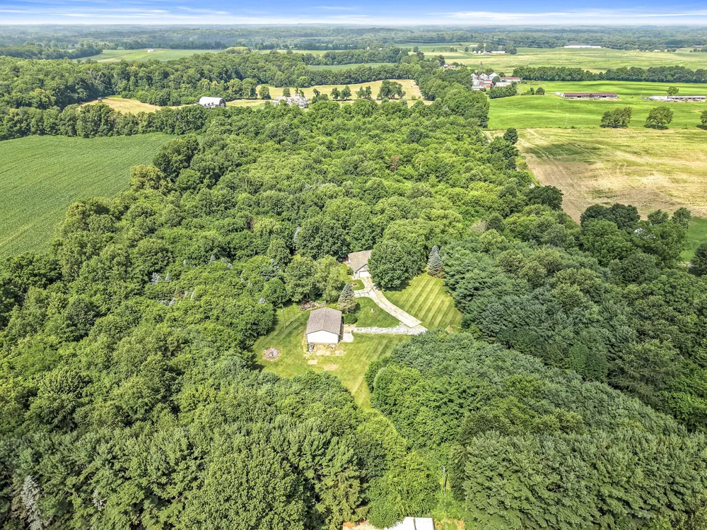 12033 Shavehead Porter Township, MI 49061
