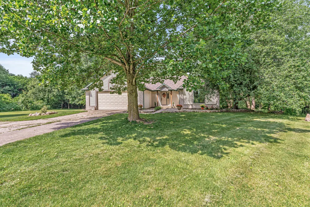 12033 Shavehead Porter Township, MI 49061