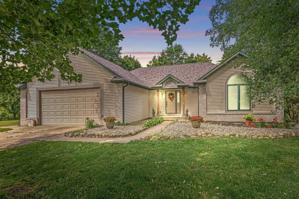 12033 Shavehead Porter Township, MI 49061
