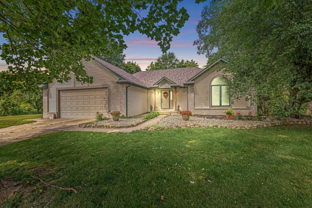 12033 Shavehead Porter Township, MI 49061