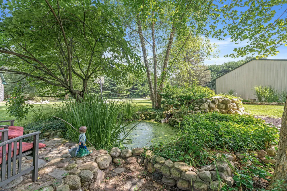 12033 Shavehead Porter Township, MI 49061