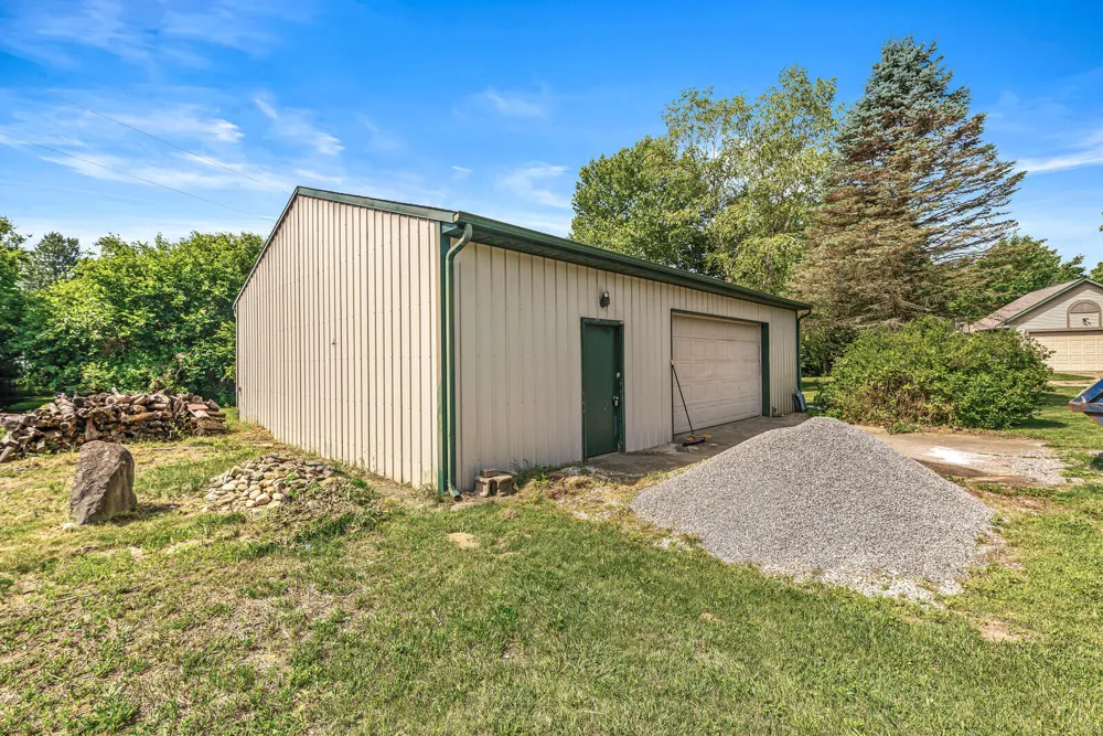 12033 Shavehead Porter Township, MI 49061