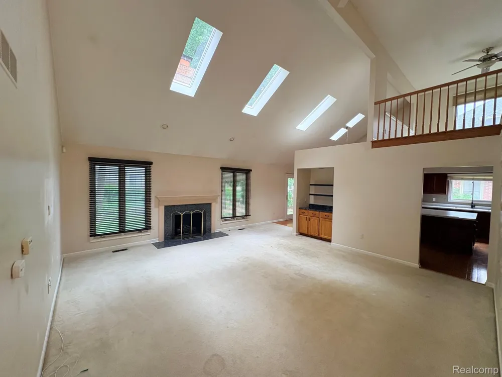 43336 Herring Drive Clinton Charter Township, MI 48038