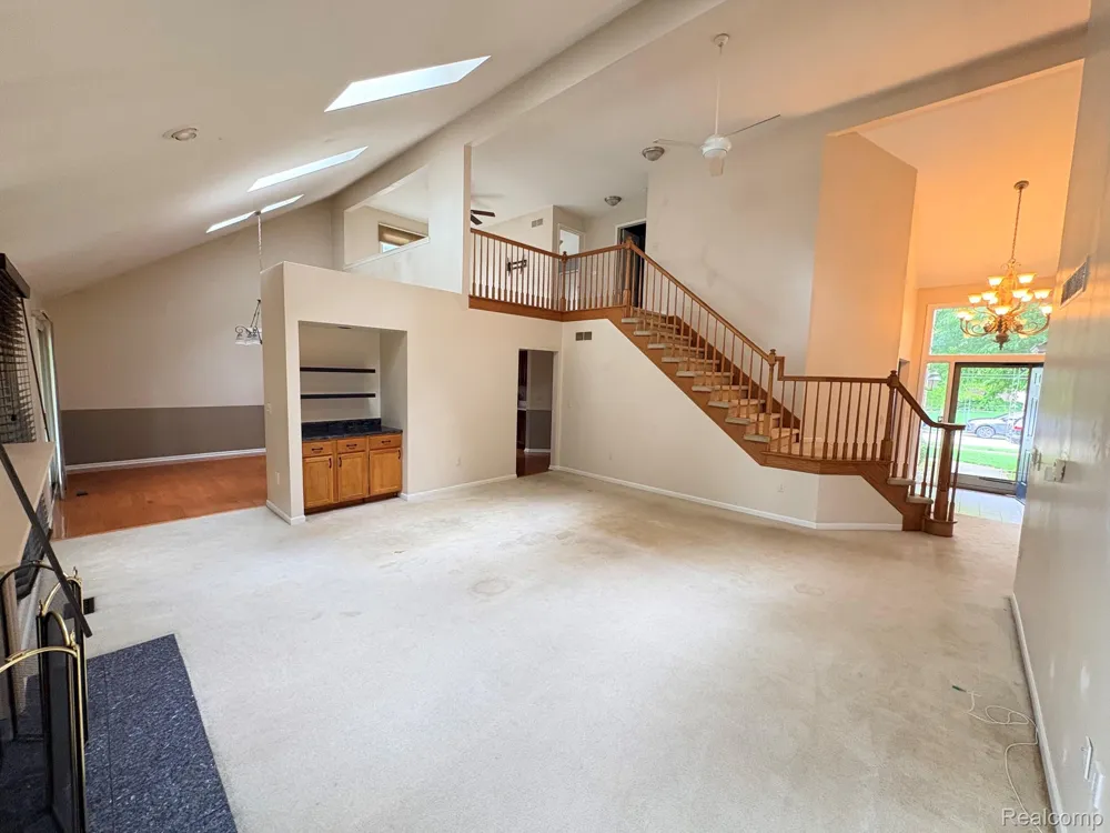 43336 Herring Drive Clinton Charter Township, MI 48038