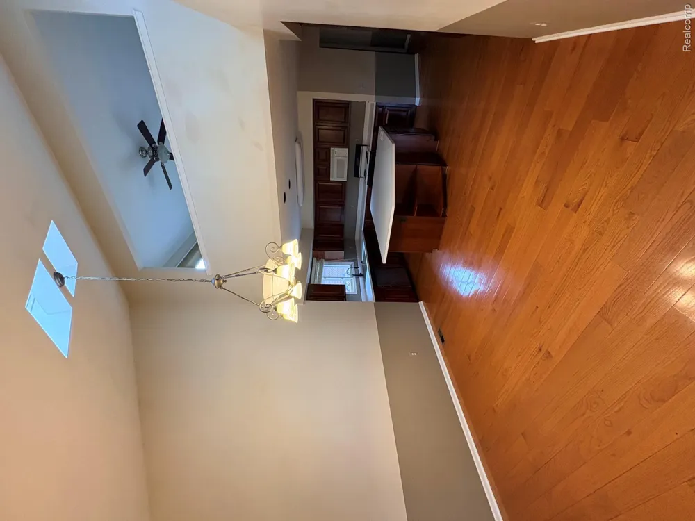 43336 Herring Drive Clinton Charter Township, MI 48038