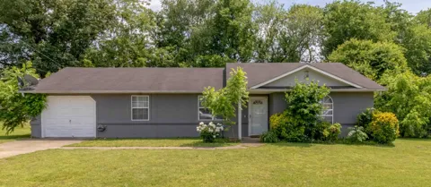 1221 Patton Pl