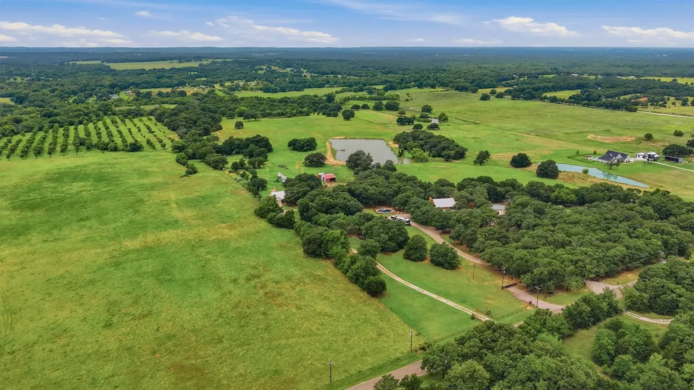 7277 W Line Road Collinsville, TX 76233