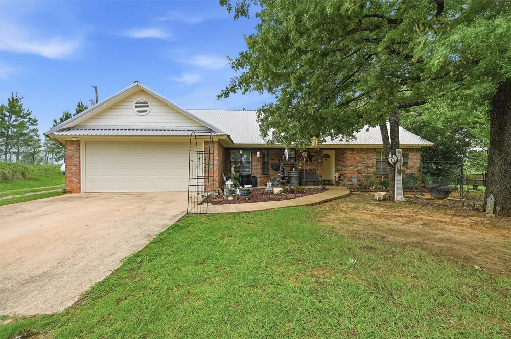 7277 W Line Road Collinsville, TX 76233