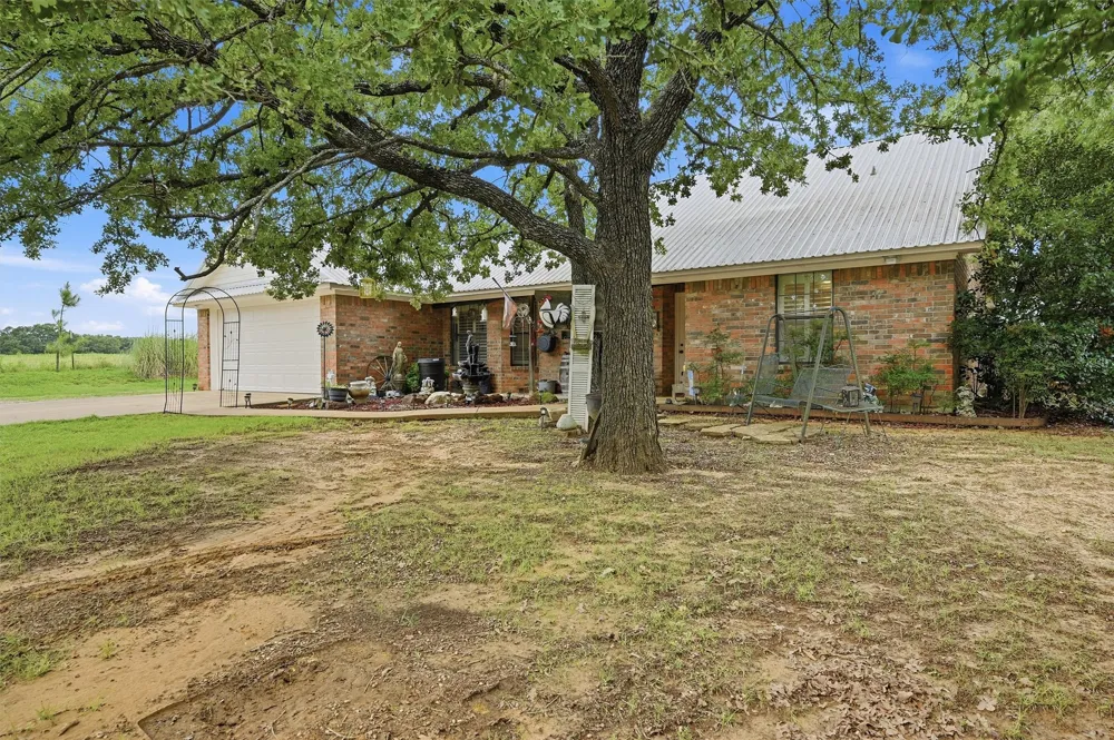 7277 W Line Road Collinsville, TX 76233